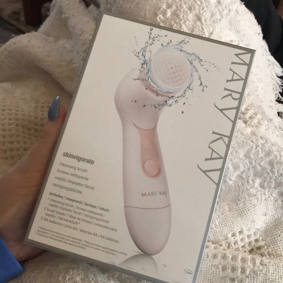 Mary Kay Other - BRAND NEW - Skinvigorate face brush MARY KAY